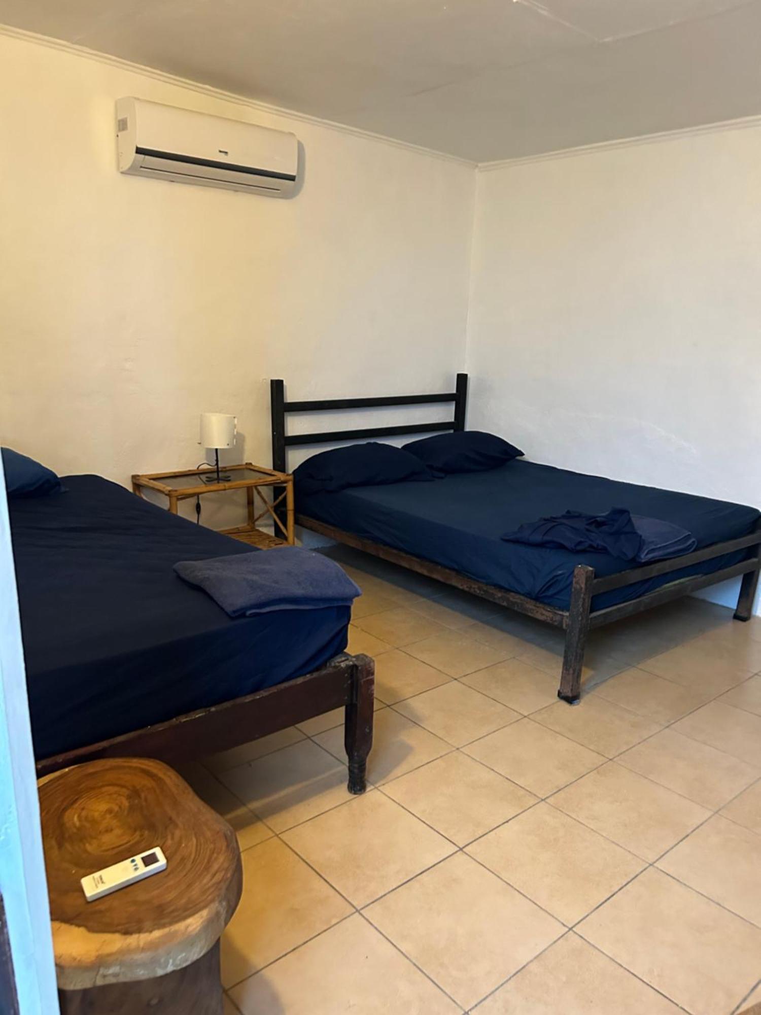 Pura Vida Hostel Tamarindo Dış mekan fotoğraf