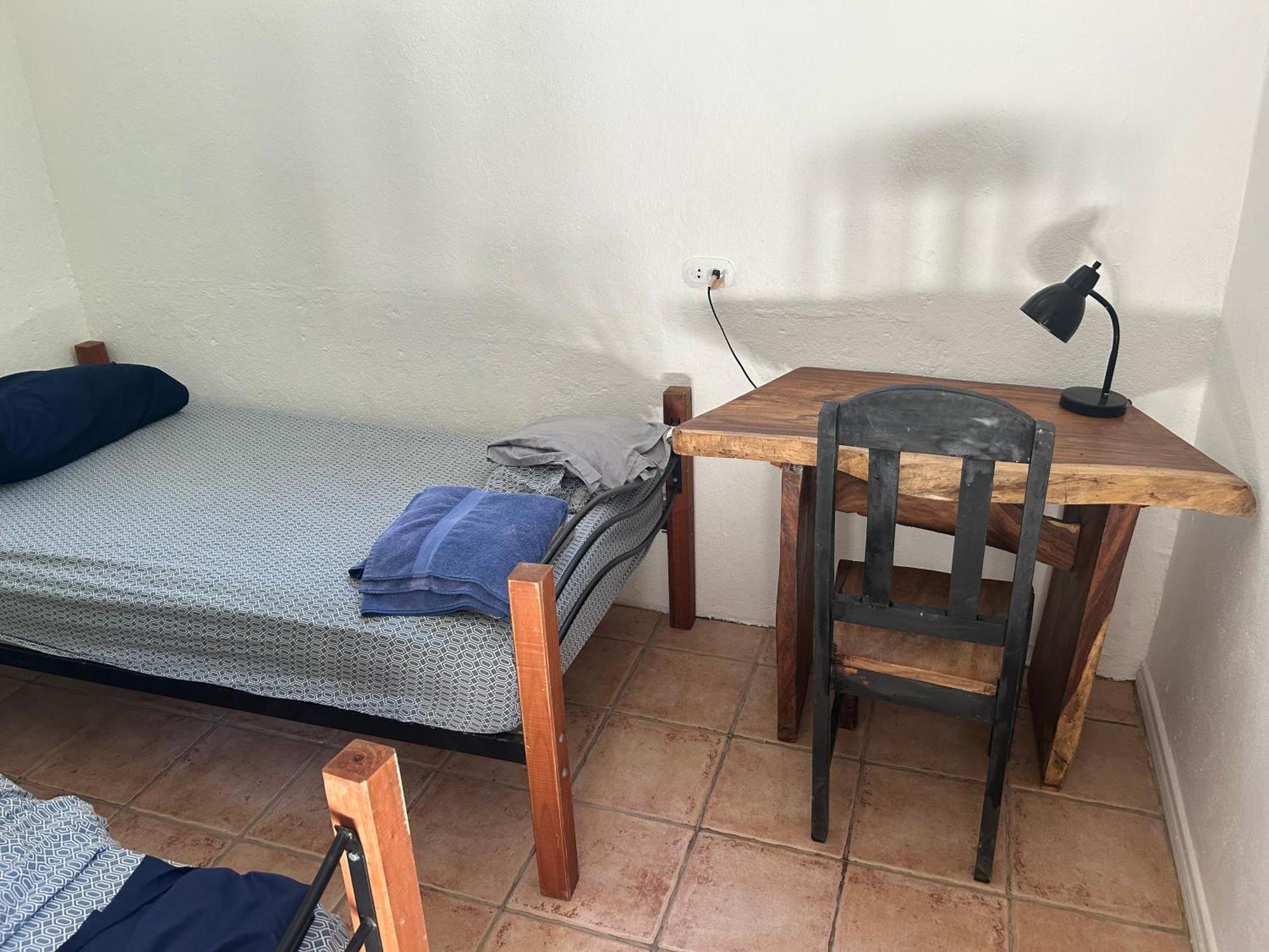 Pura Vida Hostel Tamarindo Dış mekan fotoğraf